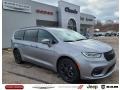 Billet Silver Metallic 2021 Chrysler Pacifica Hybrid Limited