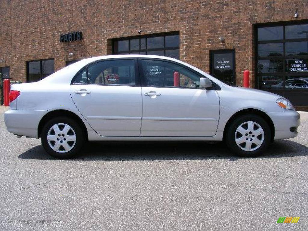 2008 Corolla LE - Silver Streak Mica / Stone photo #2