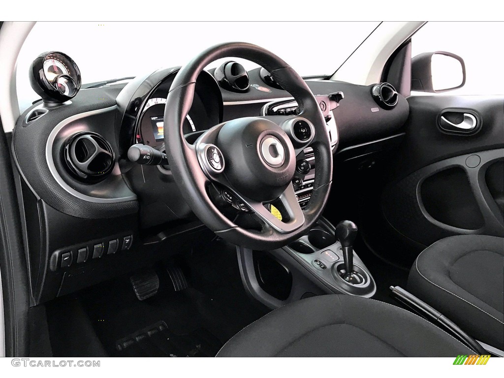 Black Interior 2017 Smart fortwo Electric Drive coupe Photo #141007969