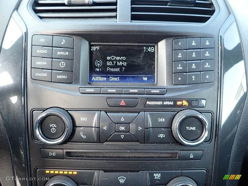 2017 Explorer XLT 4WD - Ingot Silver / Ebony Black photo #24