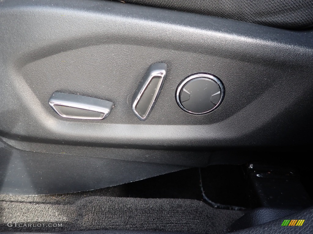 2017 Explorer XLT 4WD - Ingot Silver / Ebony Black photo #27