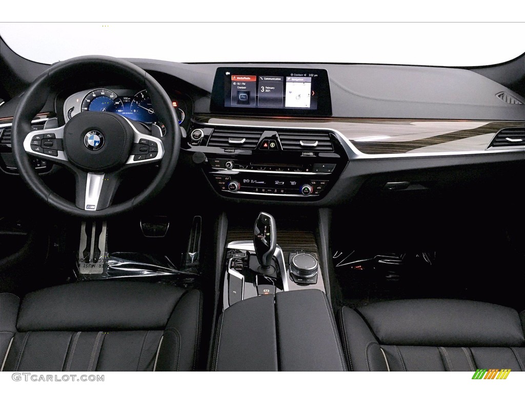 2018 BMW 5 Series M550i xDrive Sedan Black Dashboard Photo #141012293