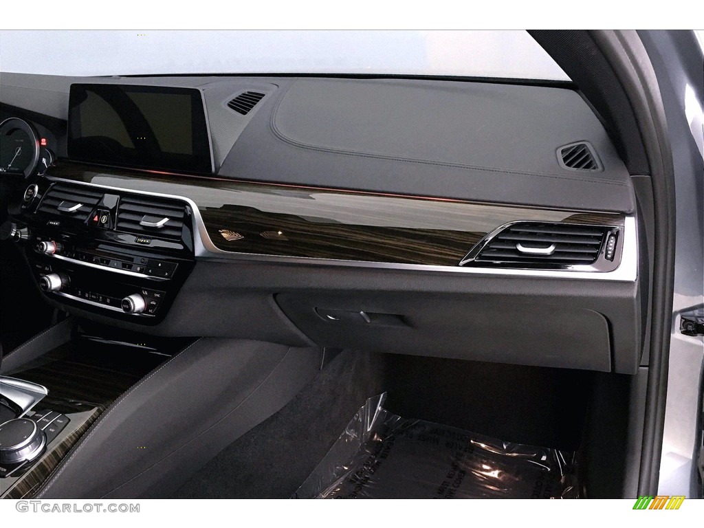2018 5 Series M550i xDrive Sedan - Bluestone Metallic / Black photo #22