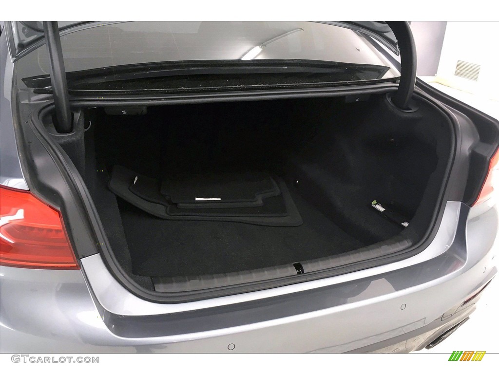 2018 BMW 5 Series M550i xDrive Sedan Trunk Photos