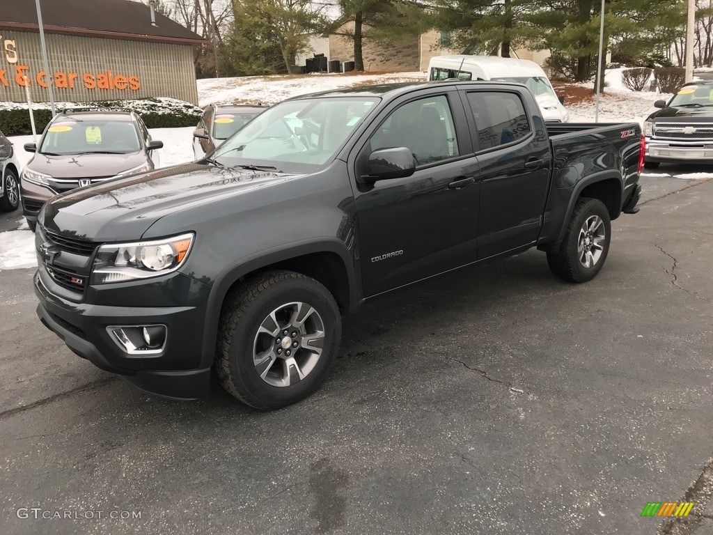 2018 Colorado Z71 Crew Cab 4x4 - Graphite Metallic / Jet Black photo #2