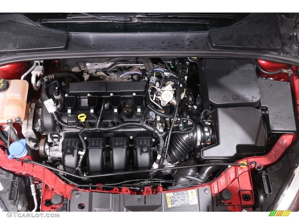 2016 Focus SE Hatch - Ruby Red / Charcoal Black photo #17
