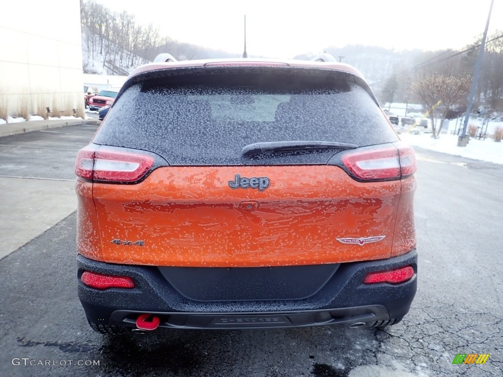 2015 Cherokee Trailhawk 4x4 - Mango Tango Pearl / Trailhawk Black photo #3