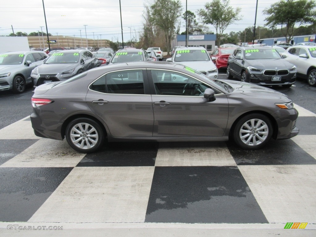 2018 Camry LE - Predawn Gray Mica / Ash photo #3