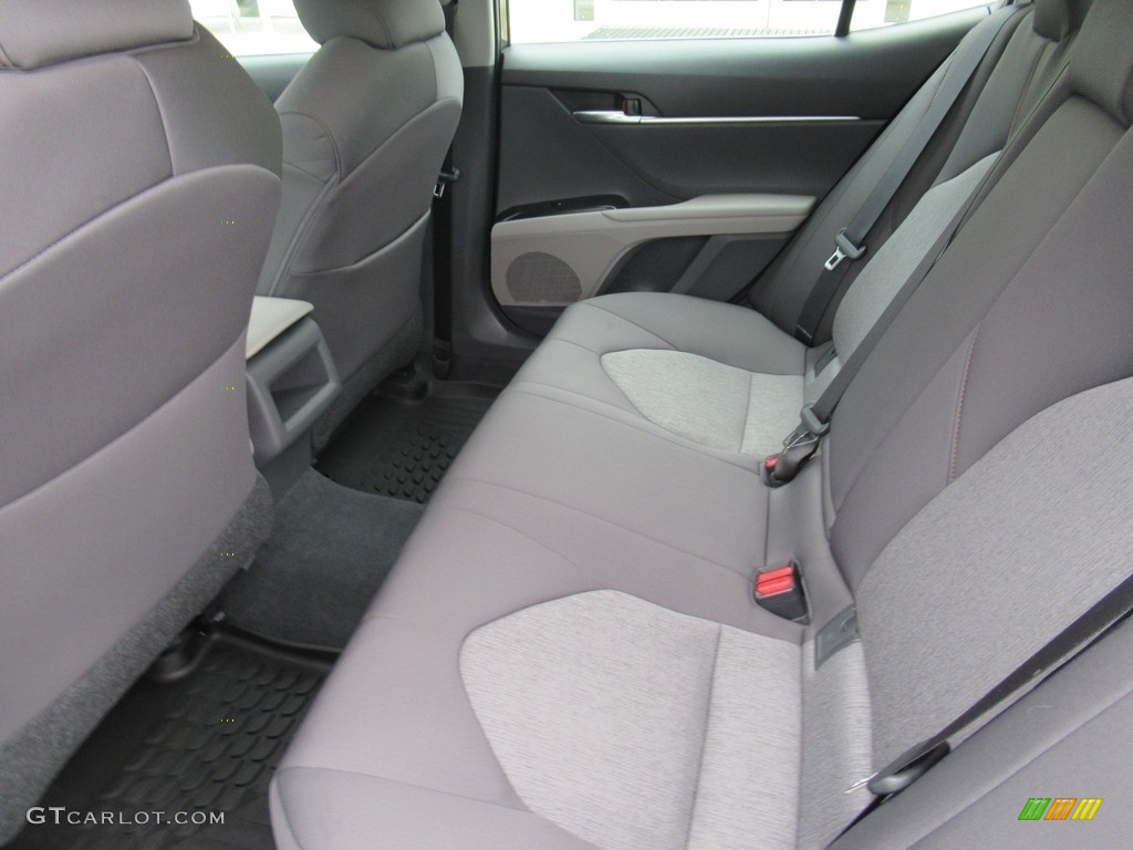 2018 Camry LE - Predawn Gray Mica / Ash photo #12