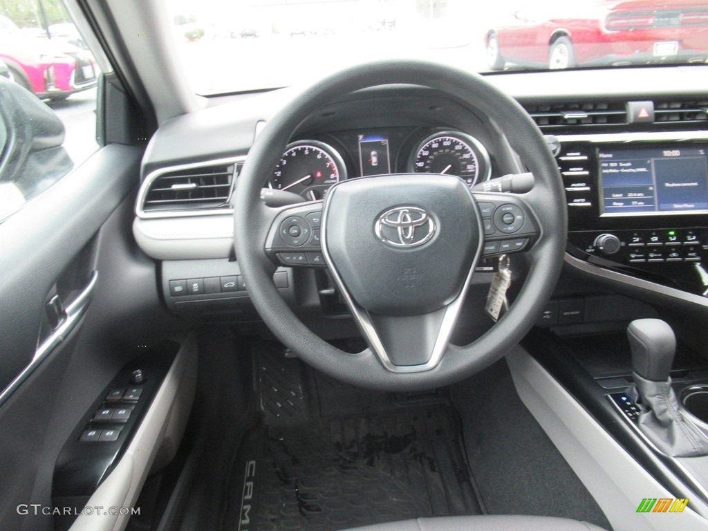 2018 Camry LE - Predawn Gray Mica / Ash photo #15