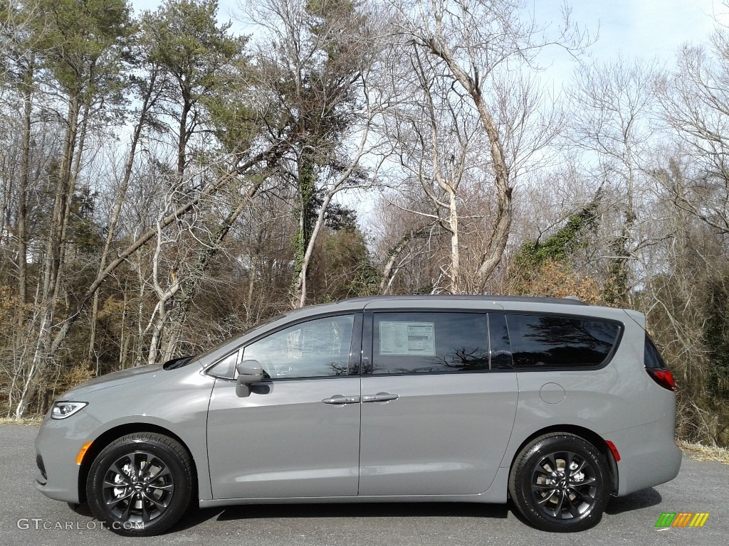 2021 Pacifica Touring - Ceramic Gray / Black photo #1