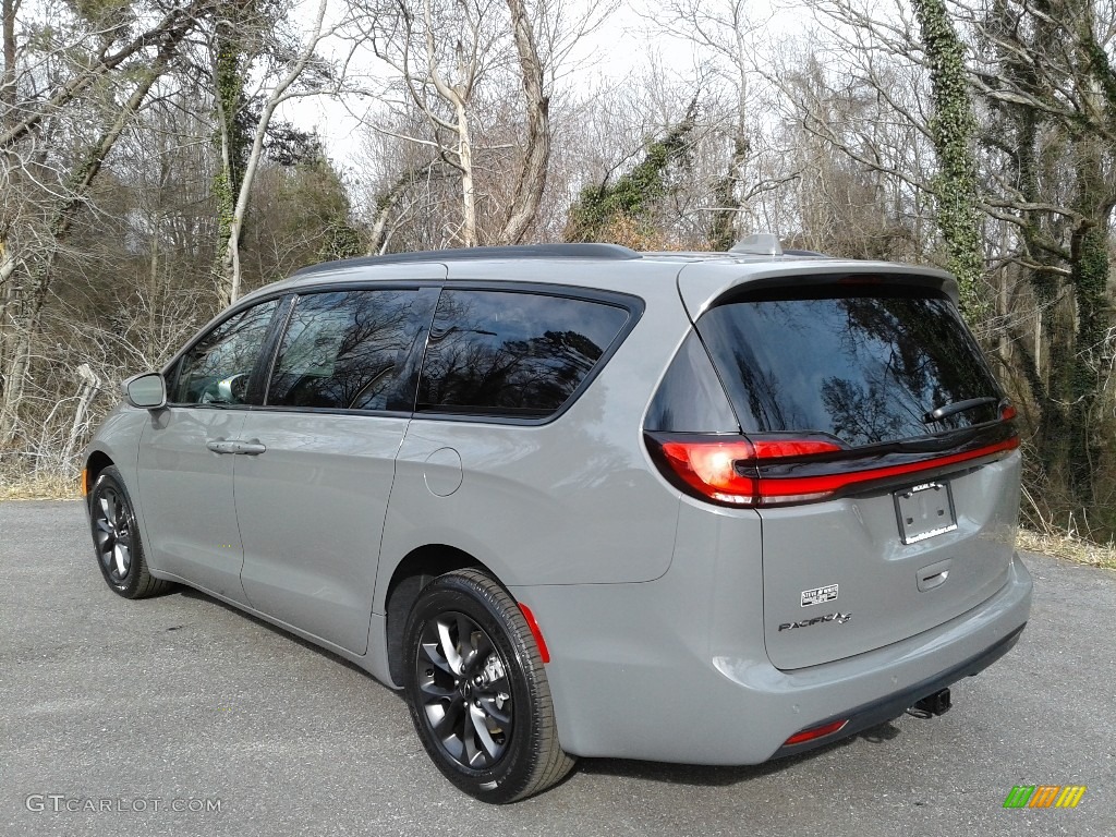 2021 Pacifica Touring - Ceramic Gray / Black photo #8