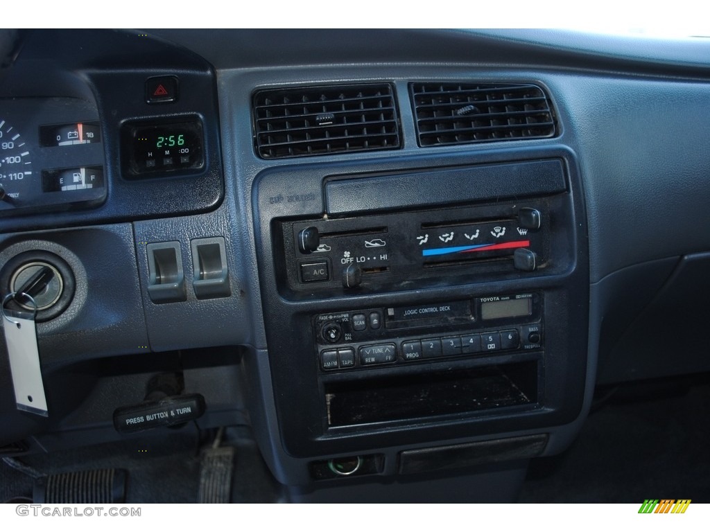 1996 Toyota T100 Truck SR5 Extended Cab 4x4 Controls Photo #141028918