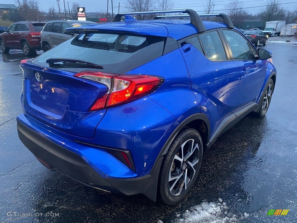 2018 C-HR XLE - Blue Eclipse Metallic / Black photo #6