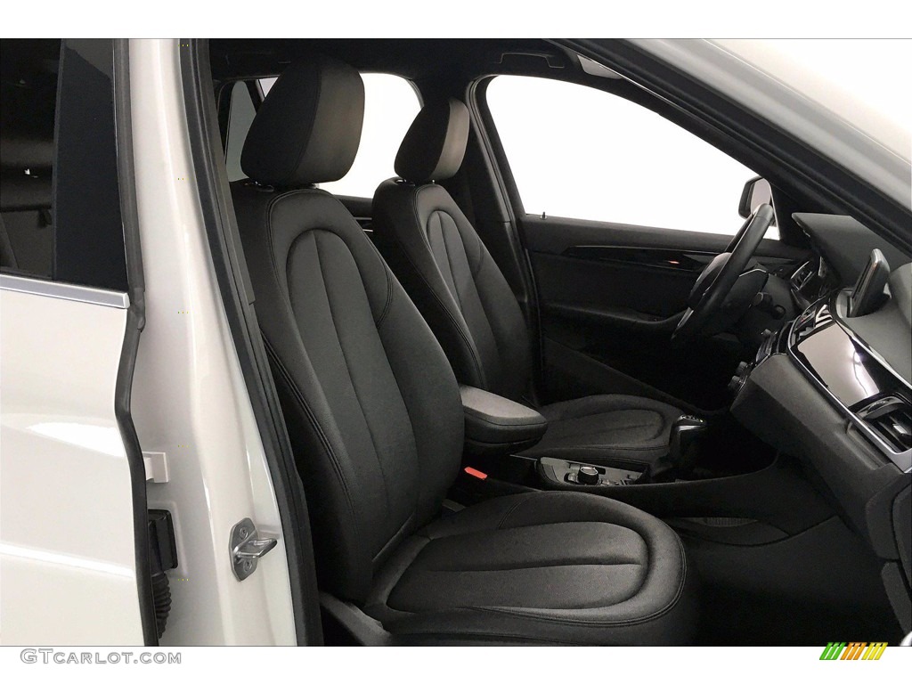 2018 X1 sDrive28i - Alpine White / Black photo #6