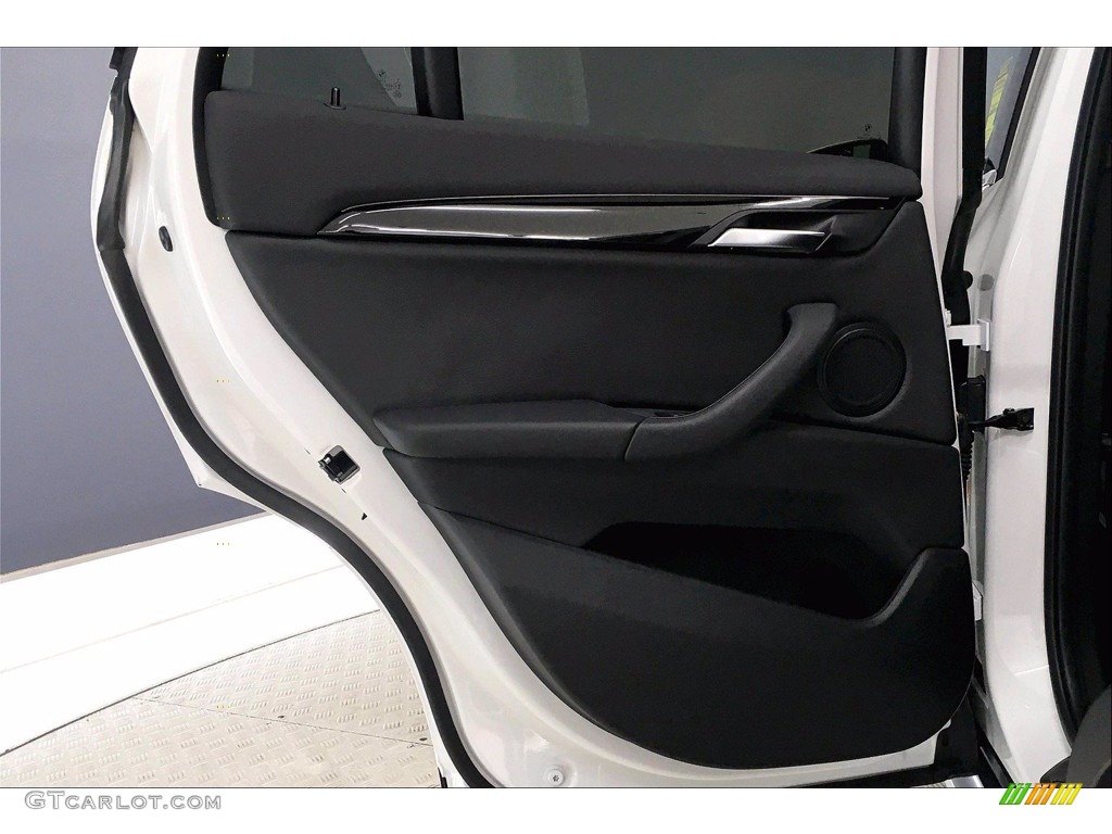 2018 X1 sDrive28i - Alpine White / Black photo #25
