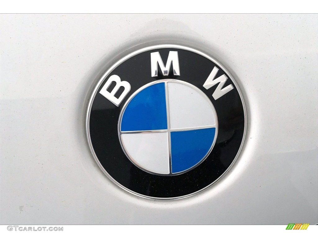 2018 X1 sDrive28i - Alpine White / Black photo #32