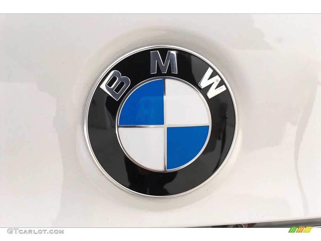 2018 X1 sDrive28i - Alpine White / Black photo #33