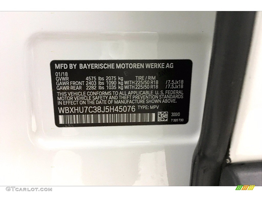 2018 X1 sDrive28i - Alpine White / Black photo #35