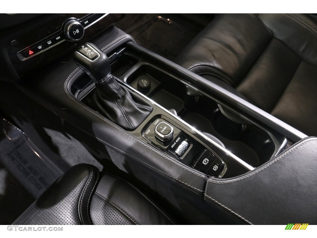 2017 Volvo XC90 T6 AWD Controls Photo #141030212