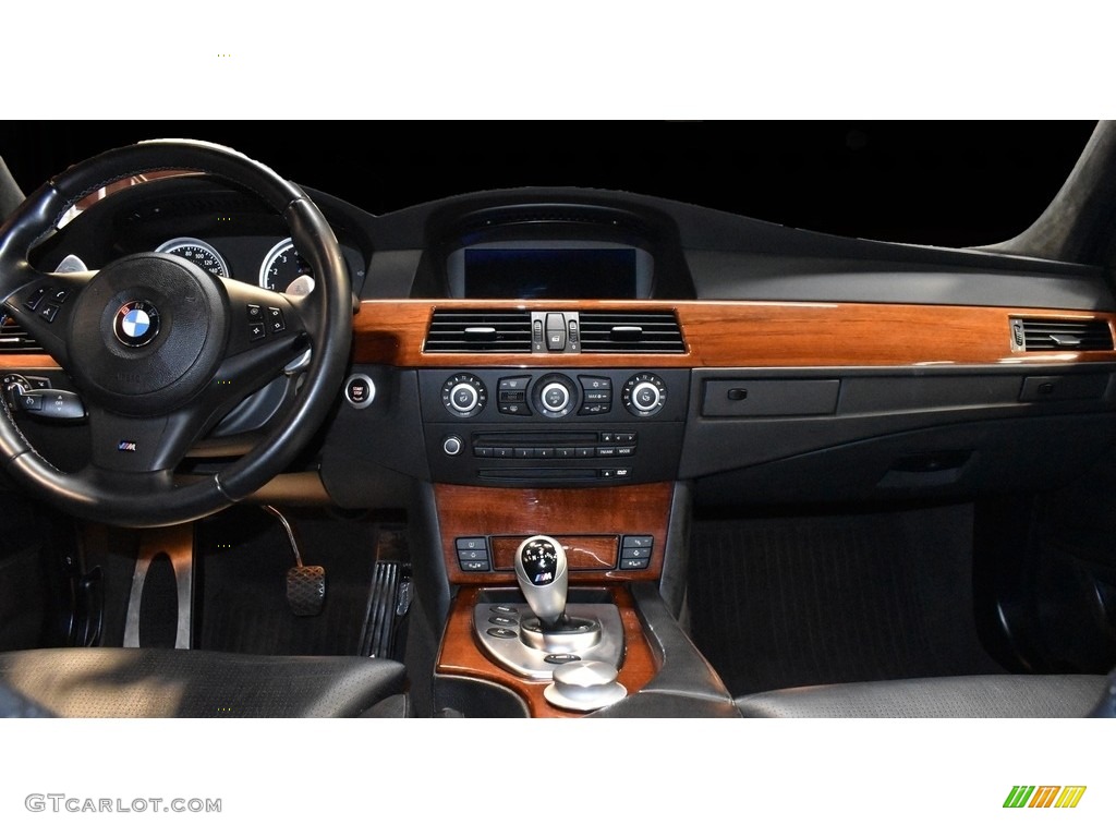 2008 M5 Sedan - Silverstone Metallic / Black photo #15