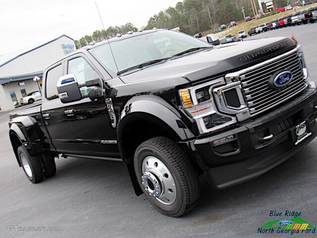 2021 F450 Super Duty Platinum Crew Cab 4x4 - Agate Black / Dark Marsala photo #32