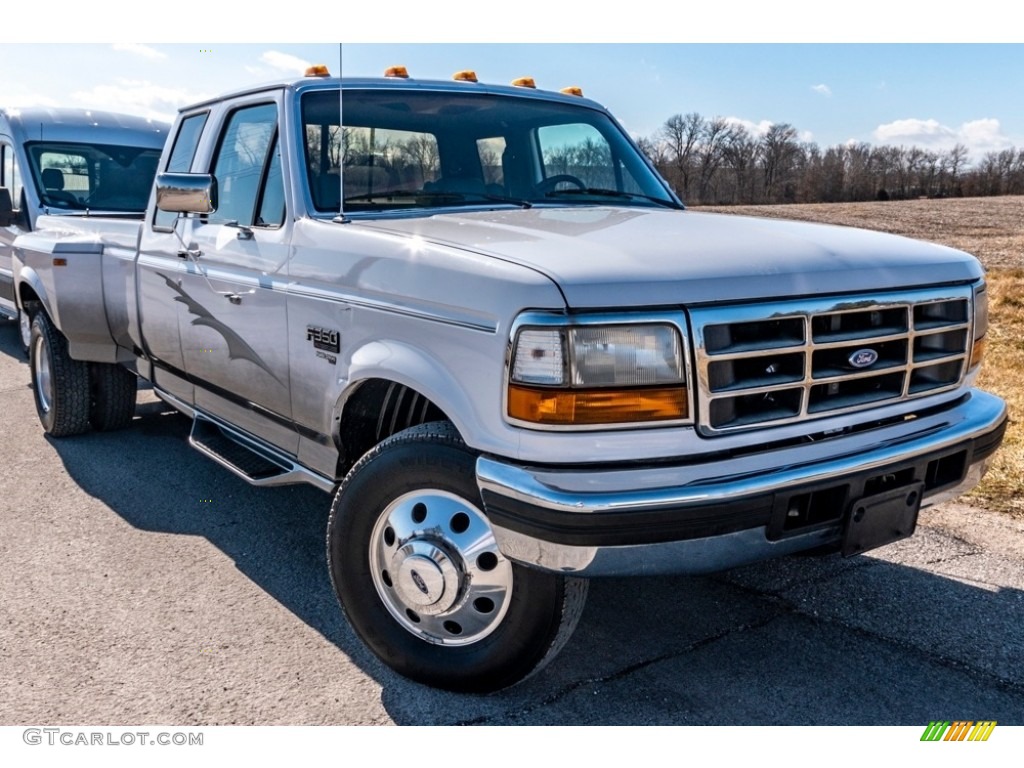 1997 F350 XL Extended Cab - Oxford White / Opal Grey photo #1