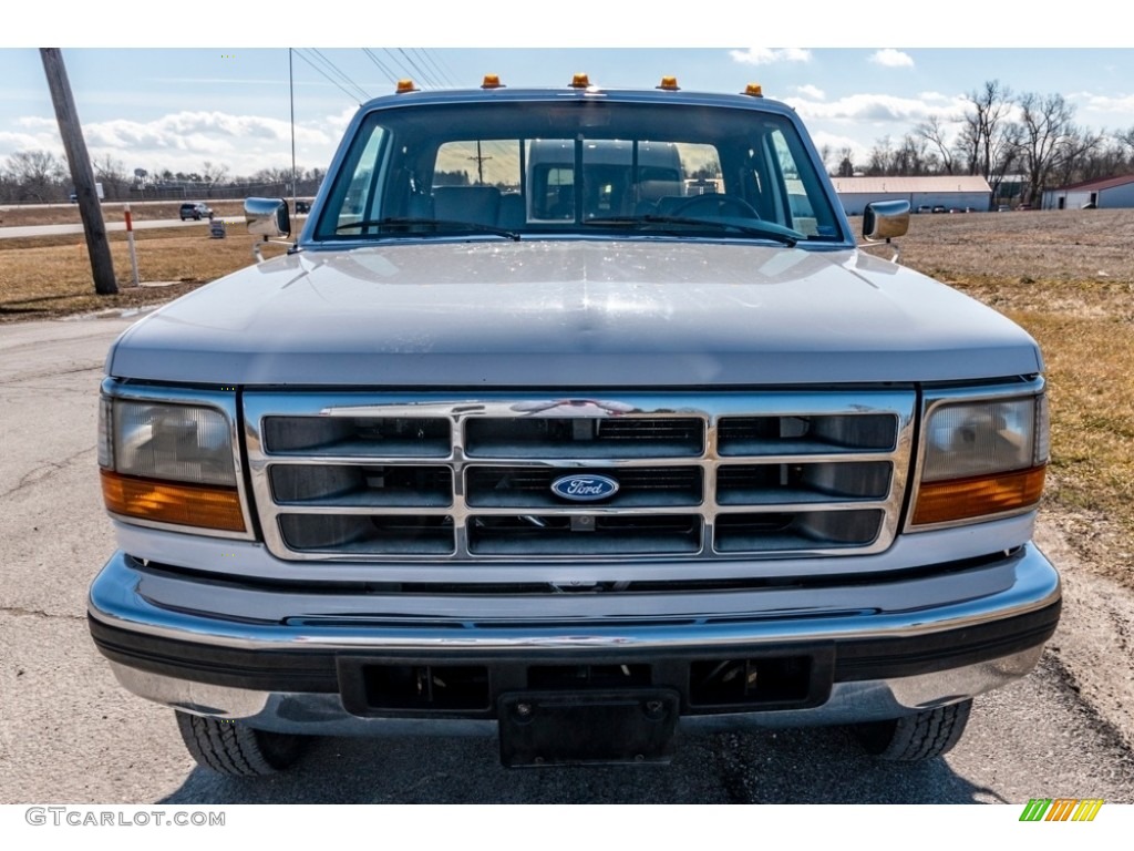 1997 F350 XL Extended Cab - Oxford White / Opal Grey photo #9