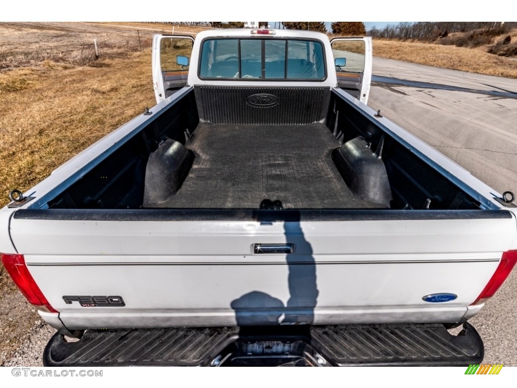 1997 F350 XL Extended Cab - Oxford White / Opal Grey photo #22