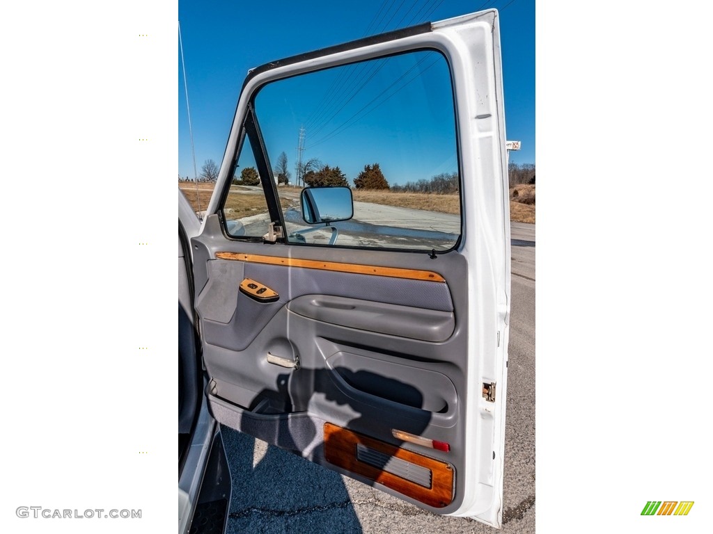 1997 F350 XL Extended Cab - Oxford White / Opal Grey photo #23