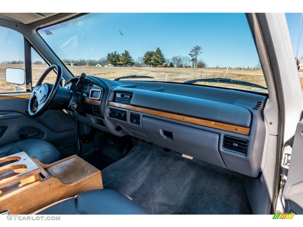 1997 F350 XL Extended Cab - Oxford White / Opal Grey photo #24