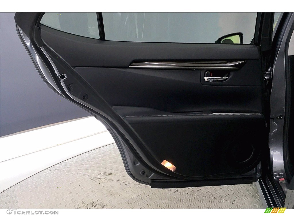 2018 Lexus ES 300h Door Panel Photos