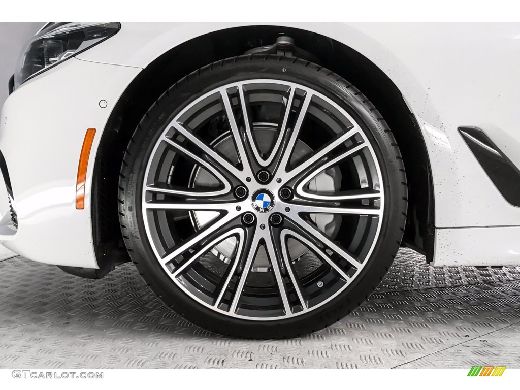 2019 BMW 5 Series 540i Sedan Wheel Photos