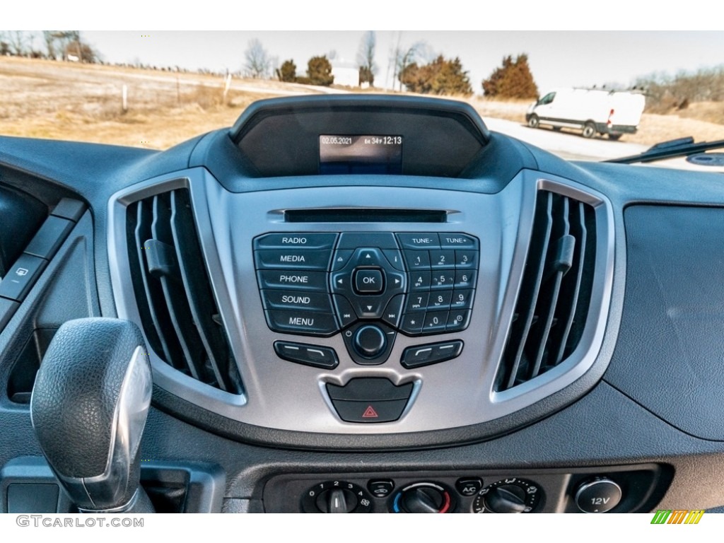 2016 Ford Transit 150 Wagon XL MR Regular Controls Photo #141038450