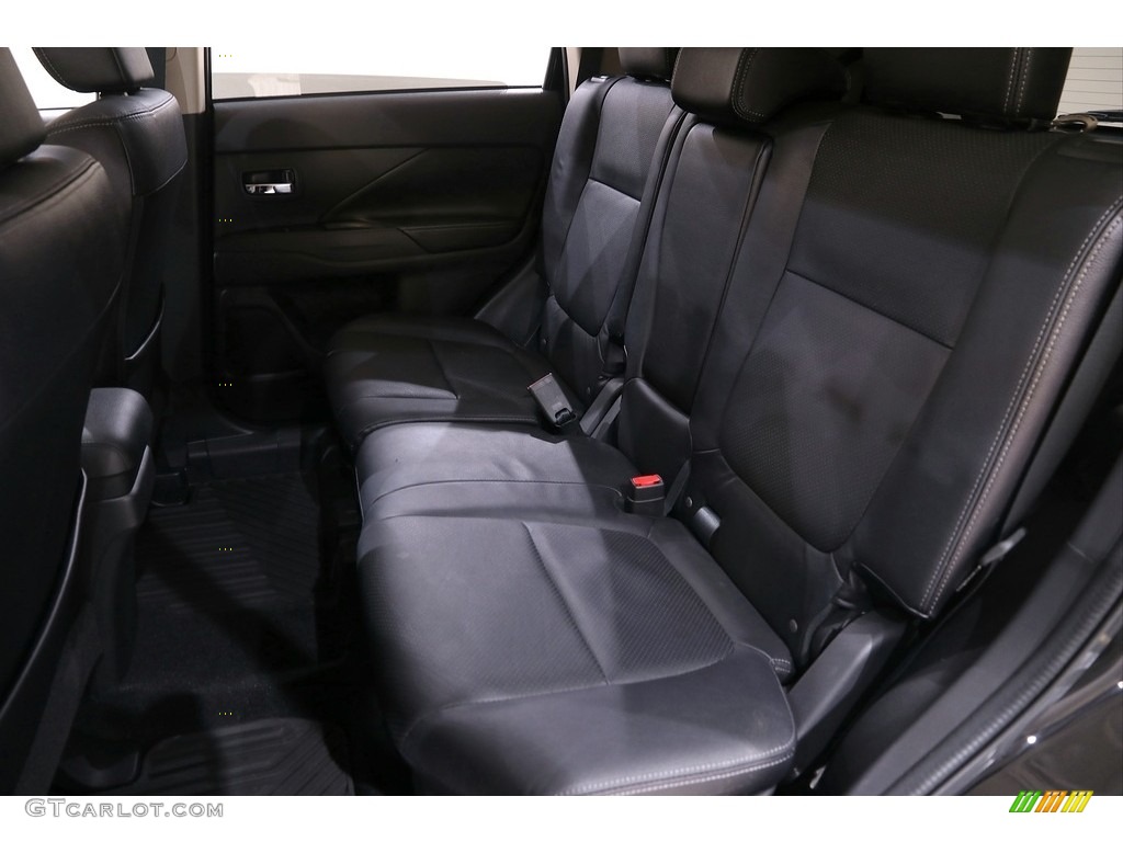 2016 Mitsubishi Outlander SEL S-AWC Rear Seat Photo #141043617