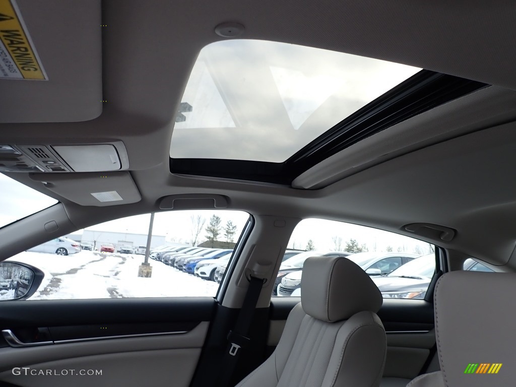 2021 Accord Touring - Platinum White Pearl / Ivory photo #11