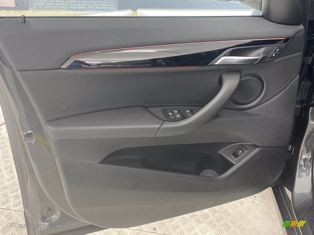 2021 X2 sDrive28i - Mineral Gray Metallic / Black photo #11