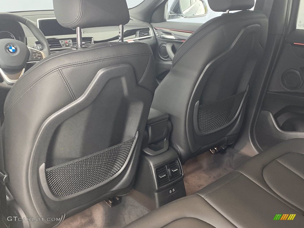 2021 X2 sDrive28i - Mineral Gray Metallic / Black photo #15