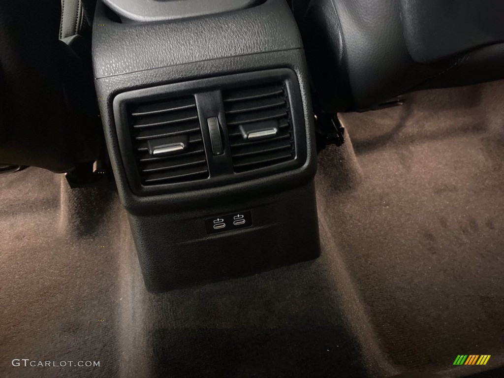 2021 X2 sDrive28i - Mineral Gray Metallic / Black photo #22