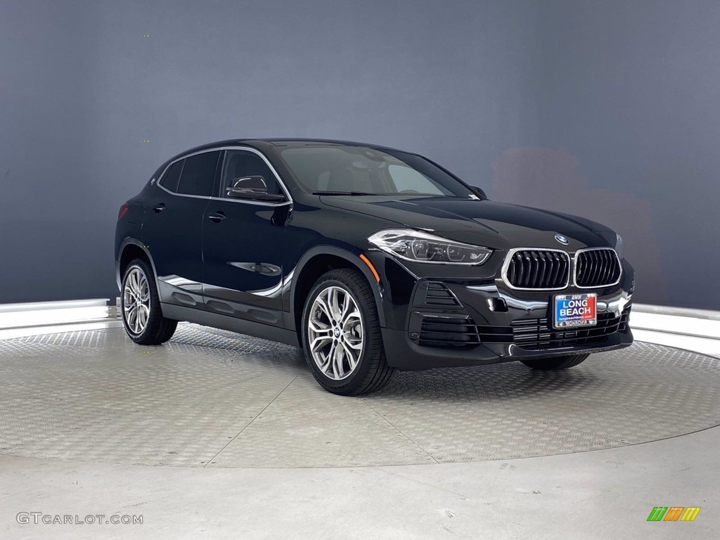 2021 X2 sDrive28i - Black Sapphire Metallic / Black photo #1