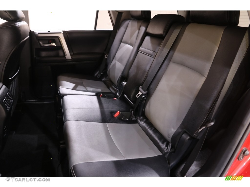 2018 4Runner SR5 4x4 - Barcelona Red Metallic / Black photo #21