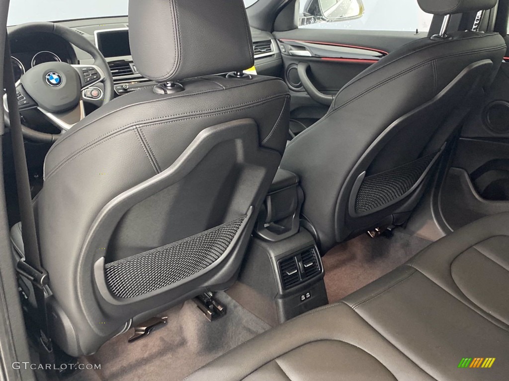 2021 X2 sDrive28i - Black Sapphire Metallic / Black photo #18