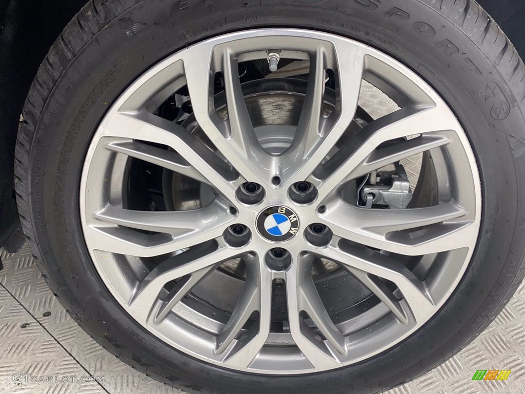 2021 X2 sDrive28i - Black Sapphire Metallic / Black photo #19