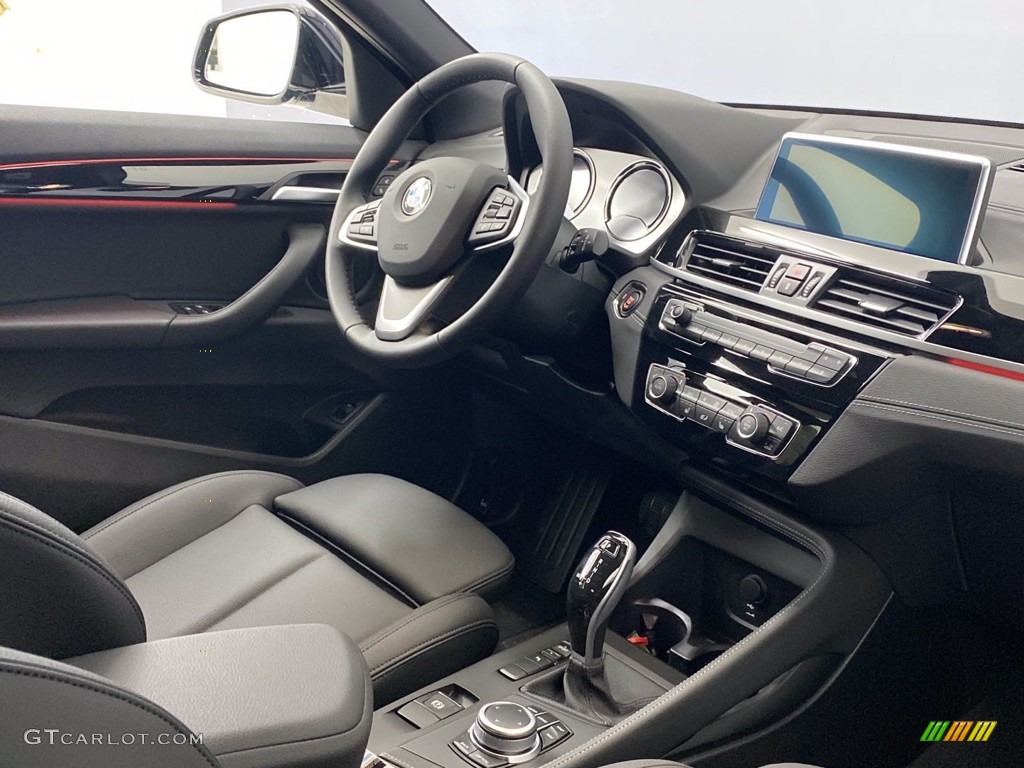 2021 X2 sDrive28i - Black Sapphire Metallic / Black photo #20