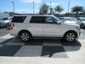 Oxford White - Expedition XLT Photo No. 3