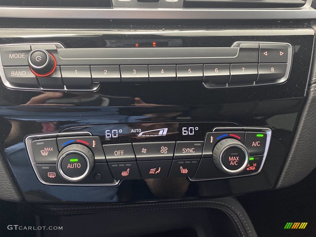 2021 X2 sDrive28i - Black Sapphire Metallic / Black photo #31