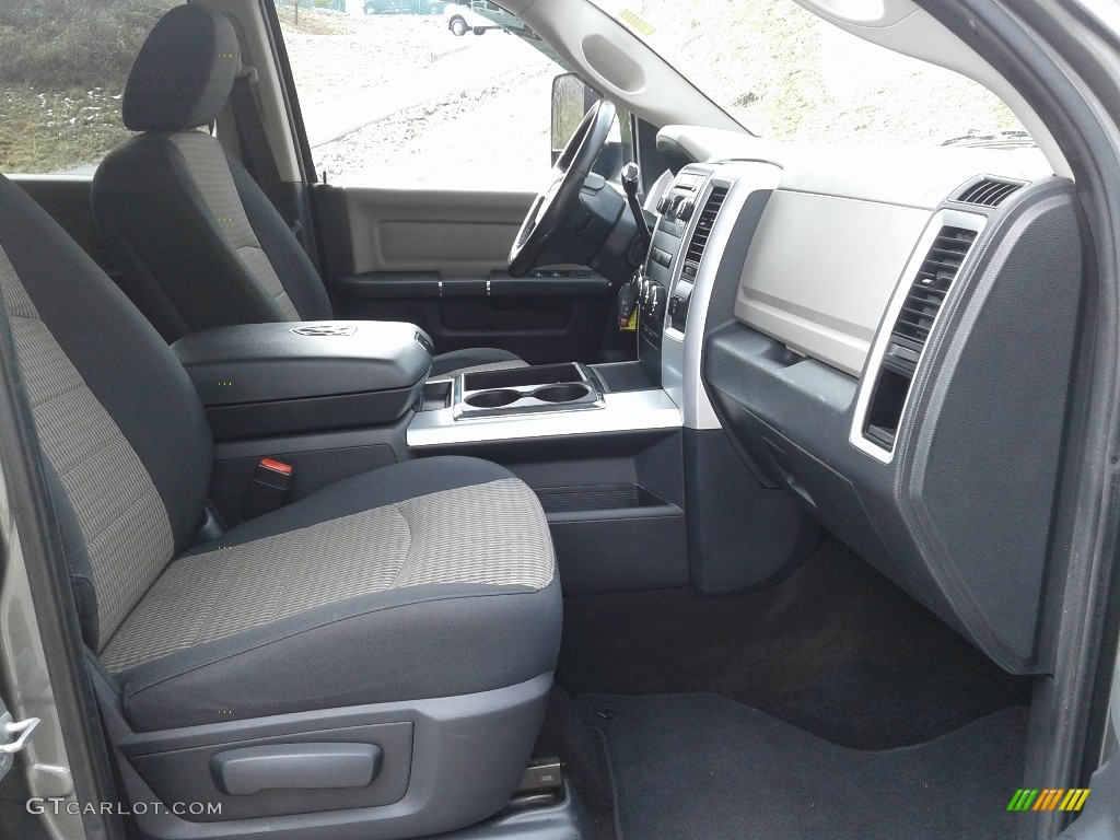 2012 Ram 3500 HD Big Horn Crew Cab 4x4 - Mineral Gray Pearl / Dark Slate/Medium Graystone photo #24