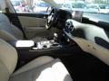 Aurora Black Pearl - Stinger Premium Photo No. 11
