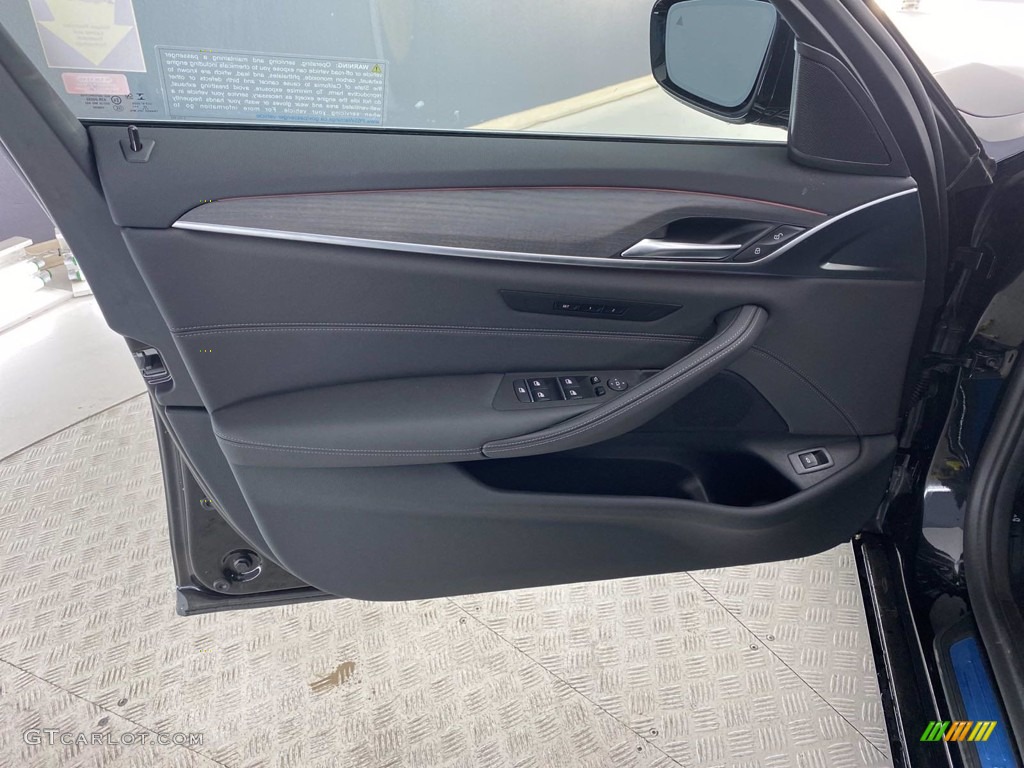 2021 5 Series 530i Sedan - Black Sapphire Metallic / Black photo #16