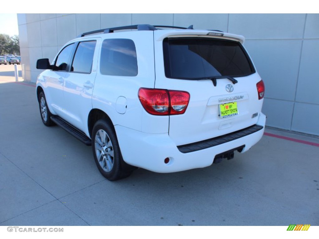 2017 Sequoia SR5 - Super White / Graphite photo #6